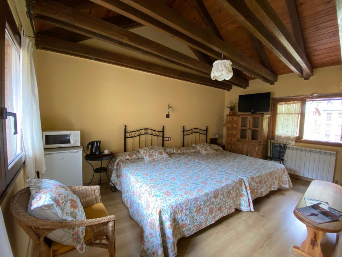 Casa Rural Era De Ferro Erill la Vall Eksteriør bilde