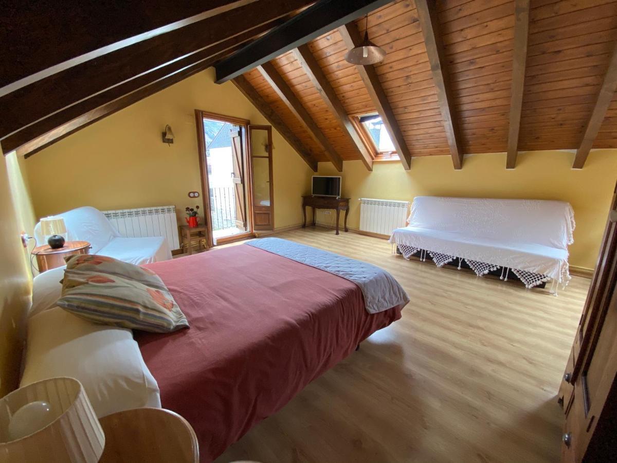 Casa Rural Era De Ferro Erill la Vall Eksteriør bilde